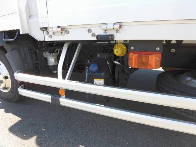 日野レンジャーアルミウイング中型（4t）[写真24]