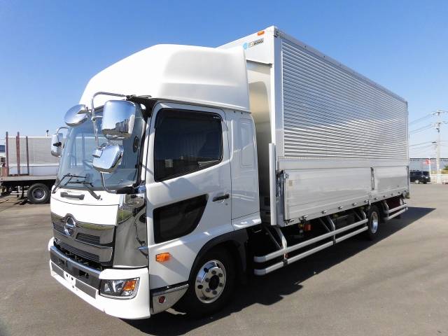 日野レンジャーアルミウイング中型（4t）[写真03]