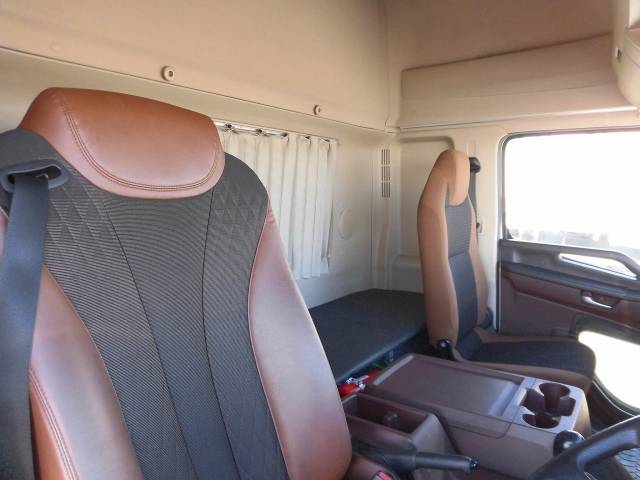 日野レンジャーアルミウイング中型（4t）[写真09]