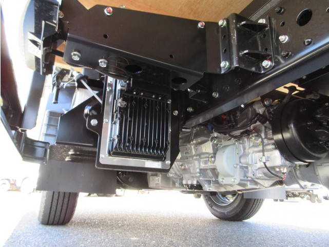 三菱ふそうキャンター平ボディ小型（2t・3t）[写真25]