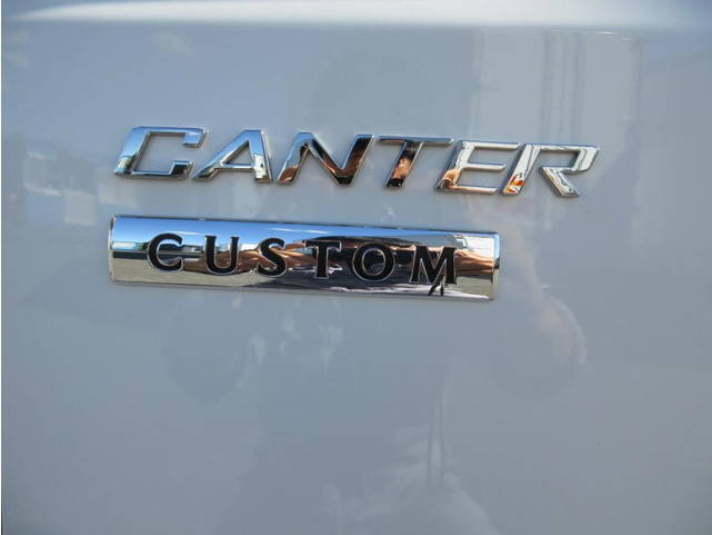 三菱ふそうキャンター平ボディ小型（2t・3t）[写真26]