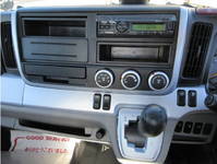 三菱ふそうキャンター平ボディ小型（2t・3t）[写真38]