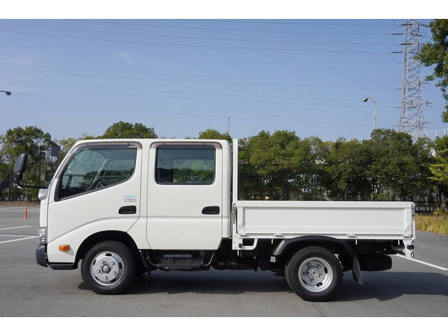 日野デュトロダブルキャブ（Wキャブ）小型（2t・3t）[写真06]