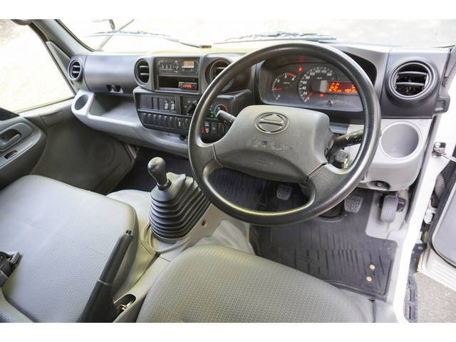 日野デュトロダブルキャブ（Wキャブ）小型（2t・3t）[写真08]