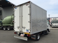 いすゞエルフアルミバン小型（2t・3t）[写真02]