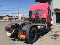 UDトラックスクオントレーラーヘッド（トラクターヘッド）大型（10t）[写真02]