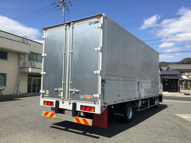 日野レンジャーアルミウイング中型（4t）[写真02]