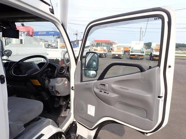 日野デュトロアルミバン小型（2t・3t）[写真10]