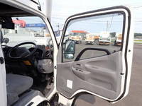 日野デュトロアルミバン小型（2t・3t）[写真10]