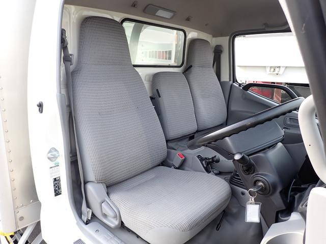 日野デュトロアルミバン小型（2t・3t）[写真11]