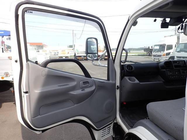 日野デュトロアルミバン小型（2t・3t）[写真16]