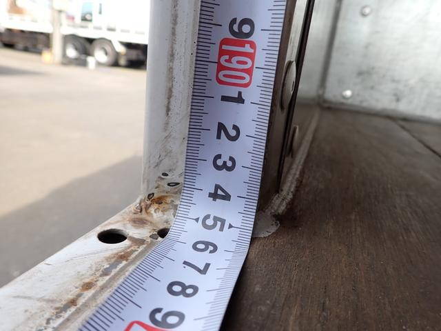 日野デュトロアルミバン小型（2t・3t）[写真29]