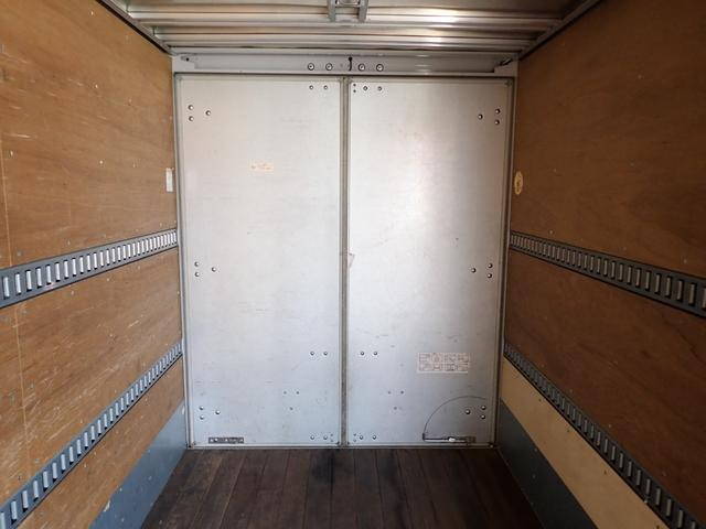 日野デュトロアルミバン小型（2t・3t）[写真30]