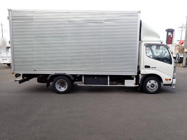 日野デュトロアルミバン小型（2t・3t）[写真05]
