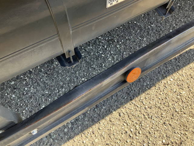 三菱ふそうキャンター平ボディ小型（2t・3t）[写真18]