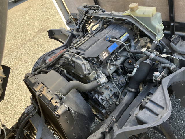 三菱ふそうキャンター平ボディ小型（2t・3t）[写真22]