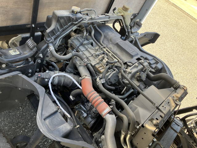 三菱ふそうキャンター平ボディ小型（2t・3t）[写真23]