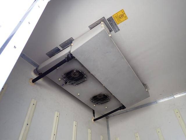 日野デュトロ冷凍車（冷蔵車）小型（2t・3t）[写真10]