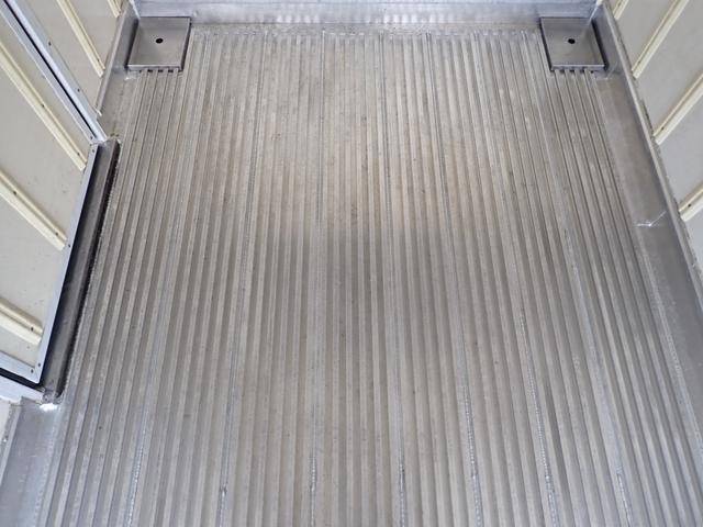 日野デュトロ冷凍車（冷蔵車）小型（2t・3t）[写真15]