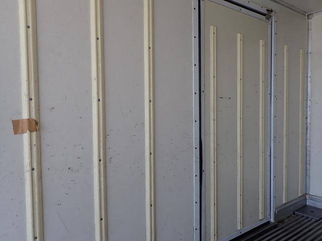 日野デュトロ冷凍車（冷蔵車）小型（2t・3t）[写真17]