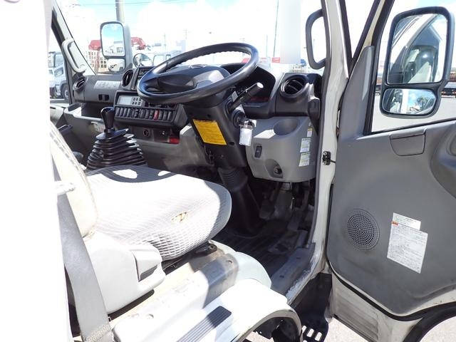 日野デュトロ冷凍車（冷蔵車）小型（2t・3t）[写真25]