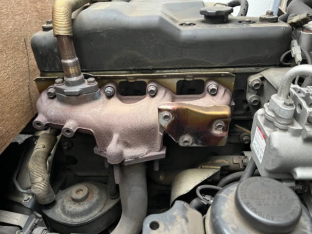 いすゞエルフ平ボディ小型（2t・3t）[写真13]