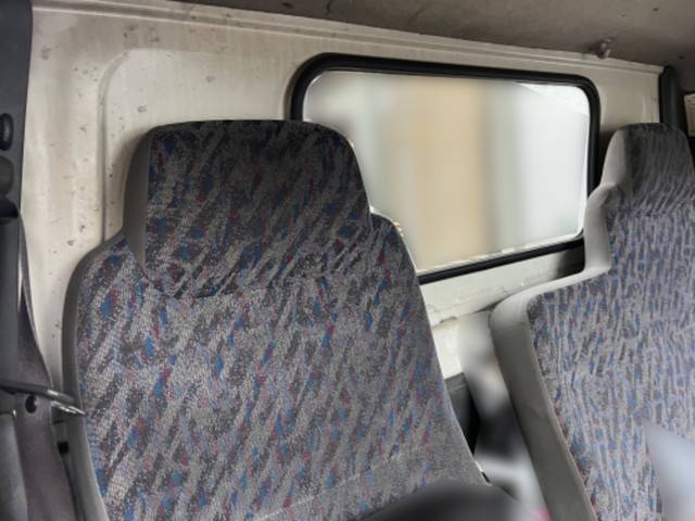 いすゞエルフ平ボディ小型（2t・3t）[写真21]