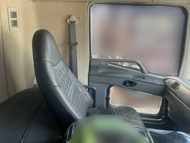 三菱ふそうスーパーグレートダンプ大型（10t）[写真32]