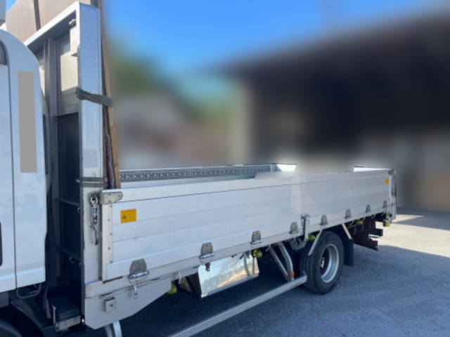 いすゞエルフアルミブロック小型（2t・3t）[写真13]