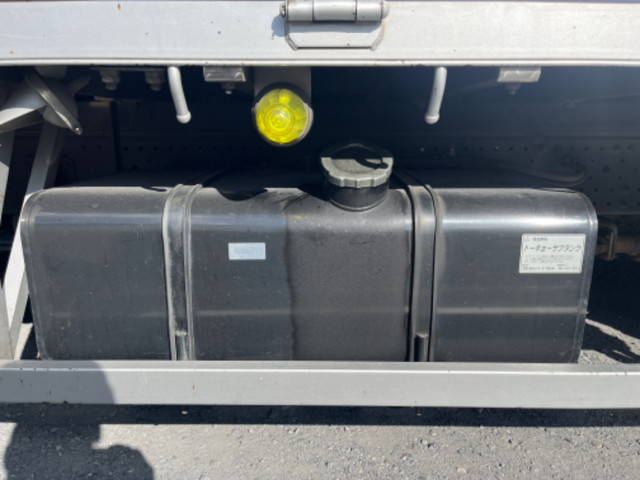 いすゞエルフアルミブロック小型（2t・3t）[写真16]