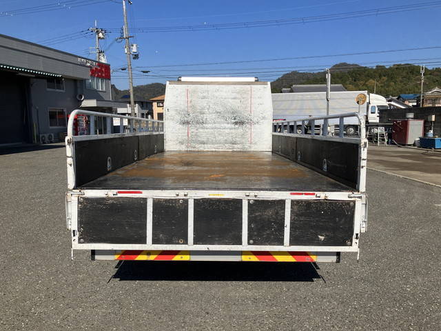 三菱ふそうキャンター平ボディ小型（2t・3t）[写真10]