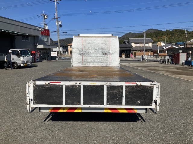 三菱ふそうキャンター平ボディ小型（2t・3t）[写真11]