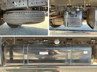 三菱ふそうキャンター平ボディ小型（2t・3t）[写真17]