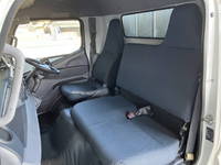 三菱ふそうキャンター平ボディ小型（2t・3t）[写真30]