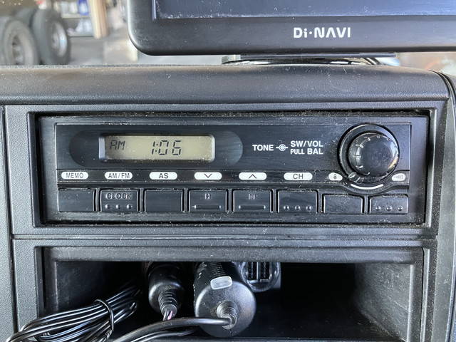 三菱ふそうキャンター平ボディ小型（2t・3t）[写真36]