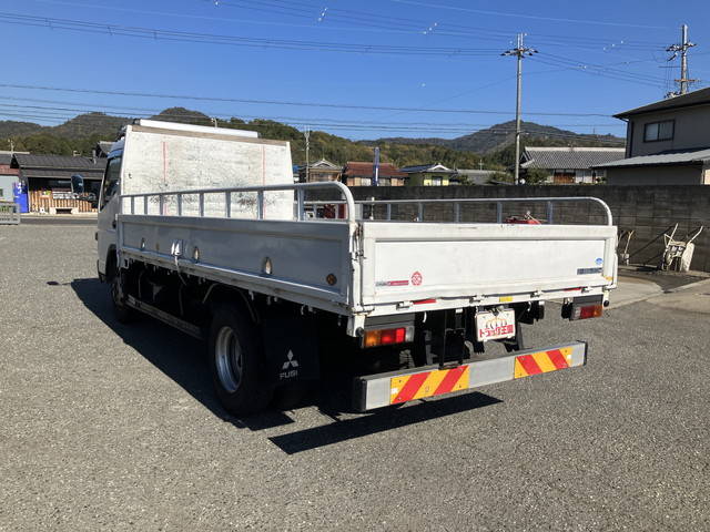 三菱ふそうキャンター平ボディ小型（2t・3t）[写真04]