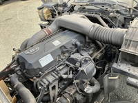 UDトラックスクオンアルミウイング大型（10t）[写真22]