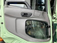 UDトラックスクオンアルミウイング大型（10t）[写真25]