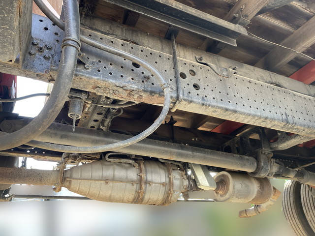 いすゞフォワードセルフクレーン4段中型（4t）[写真23]