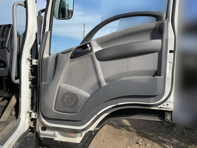 いすゞフォワードセルフクレーン4段中型（4t）[写真29]