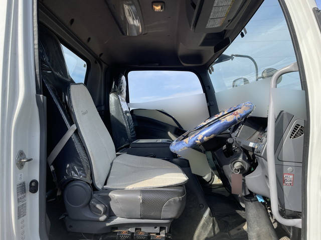 いすゞフォワードセルフクレーン4段中型（4t）[写真31]