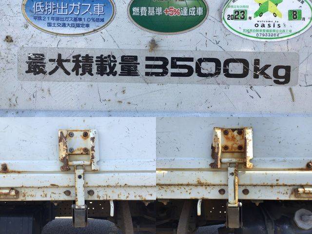 いすゞエルフ平ボディ小型（2t・3t）[写真12]