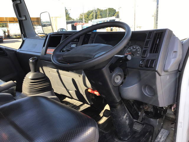 いすゞエルフ平ボディ小型（2t・3t）[写真30]