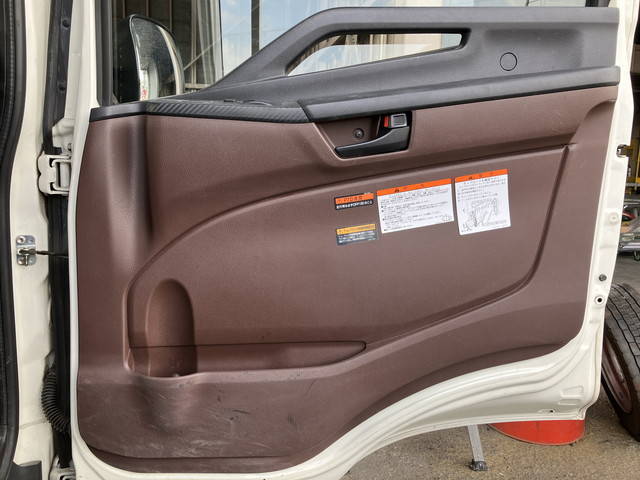 日野レンジャークレーン4段中型（4t）[写真31]