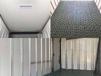 いすゞエルフ冷凍車（冷蔵車）小型（2t・3t）[写真12]