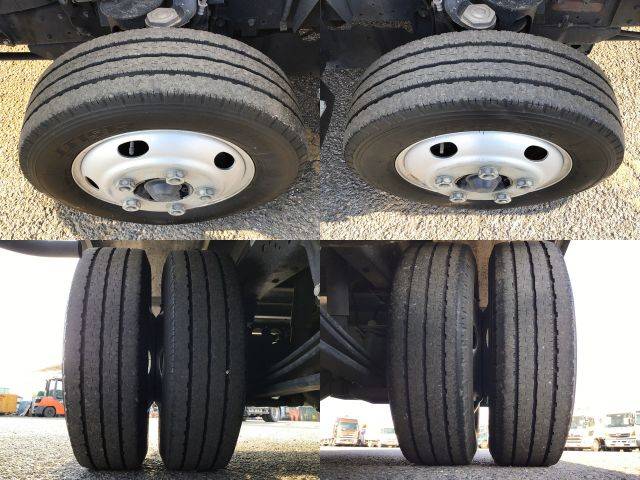 いすゞエルフ冷凍車（冷蔵車）小型（2t・3t）[写真16]