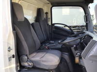 いすゞエルフ冷凍車（冷蔵車）小型（2t・3t）[写真27]