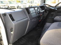 いすゞエルフ冷凍車（冷蔵車）小型（2t・3t）[写真29]