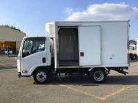 いすゞエルフ冷凍車（冷蔵車）小型（2t・3t）[写真06]