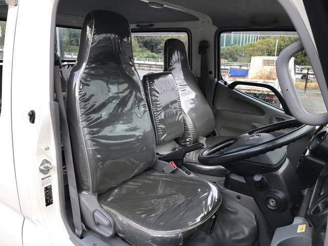 日野デュトロダブルキャブ（Wキャブ）小型（2t・3t）[写真23]